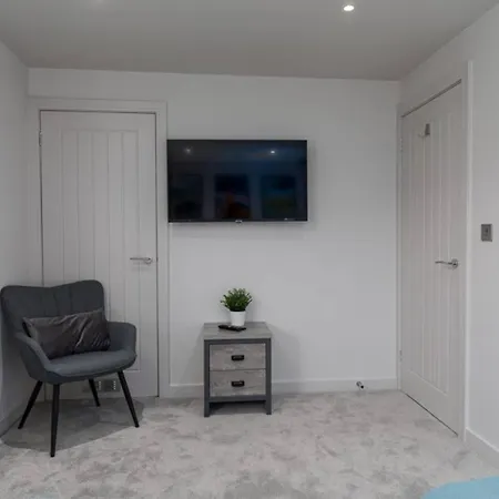 Holiday home Prime Location, Modern 2br House